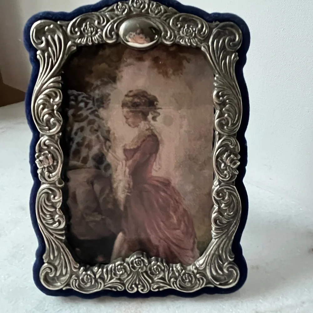 Vintage silver plated ornate picture frame blue velvet back